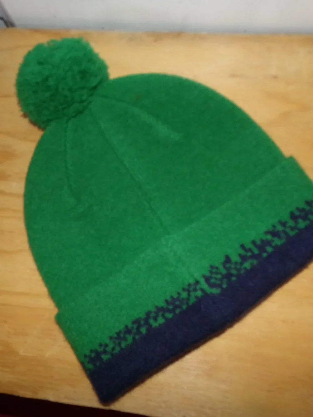 **Moving Sale** Cedarwood Threads NWT Apres Beanie OS